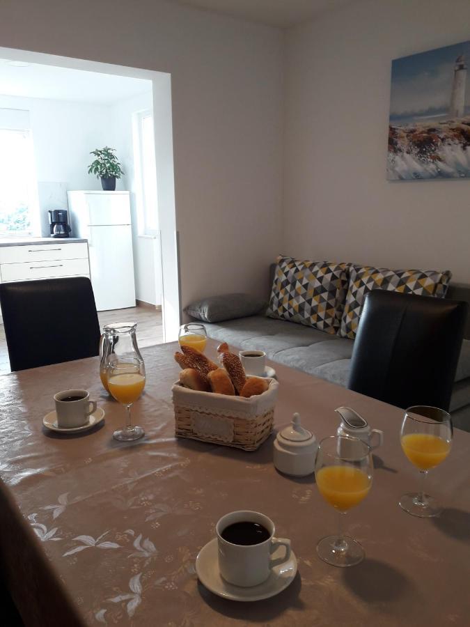 Apartments Gracia & Toni تروغير المظهر الخارجي الصورة