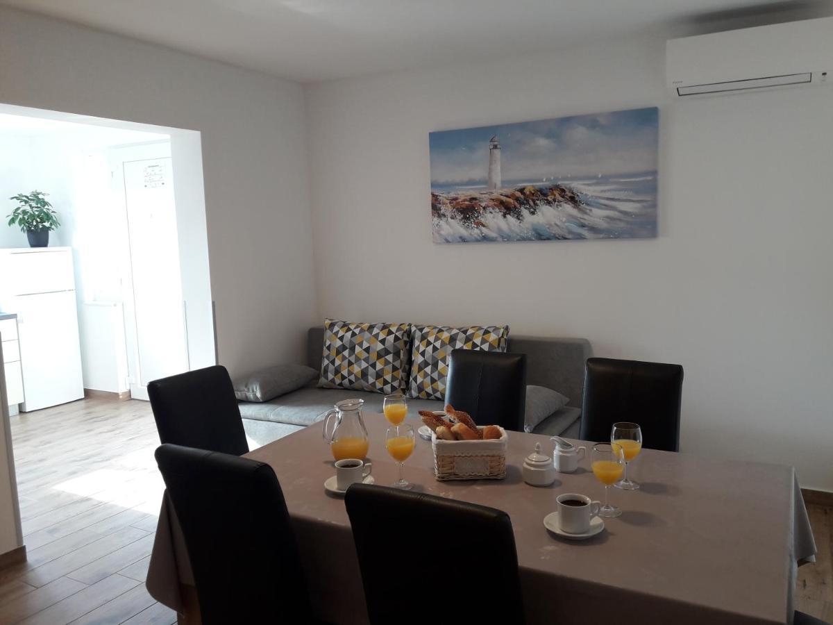 Apartments Gracia & Toni تروغير المظهر الخارجي الصورة